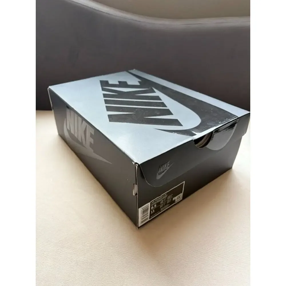 Excellent, Barely Worn Nike Air Trainer 1 SP Dark Smoke Grey Size 9.5 (0002)